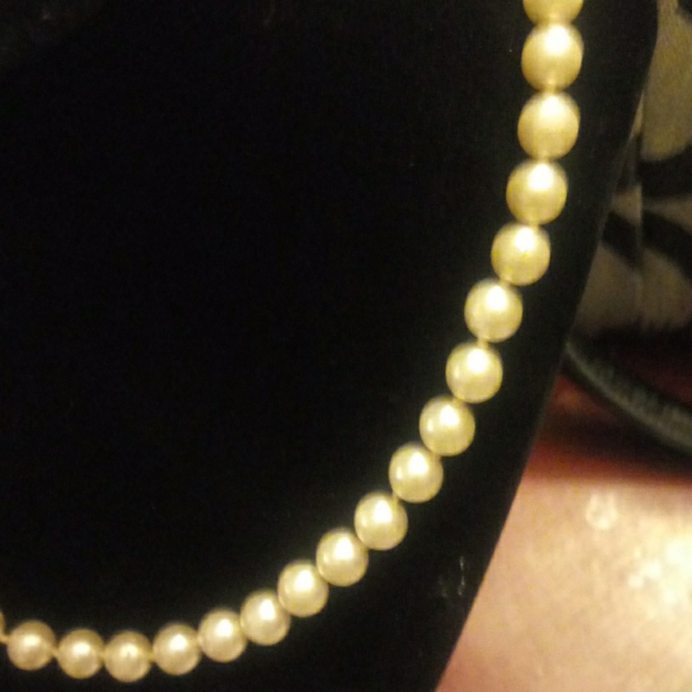 Pearls - Picture 2 of 3